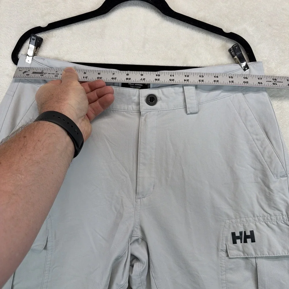 Helly Hansen Mens Cargo Shorts 34 Ripstop Hiking Outdoor Lightweight Gray Nylon